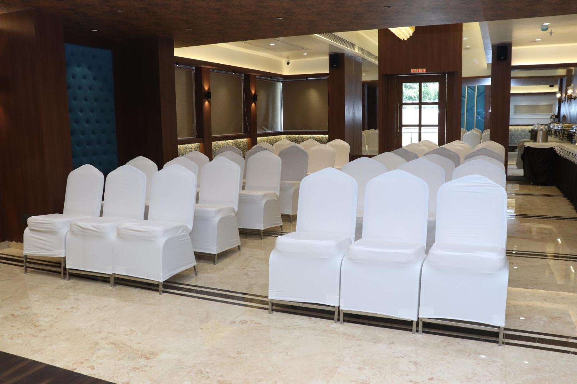 Hotel Golden Nest Thane Exterior foto