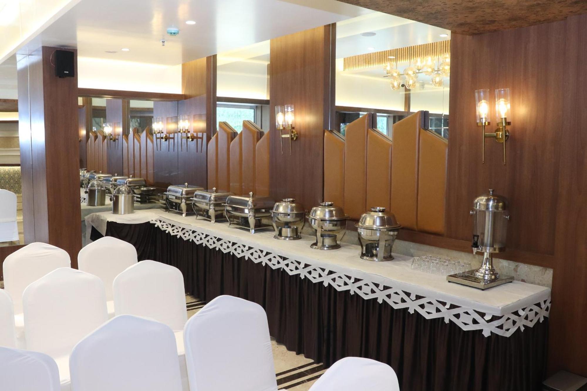 Hotel Golden Nest Thane Exterior foto