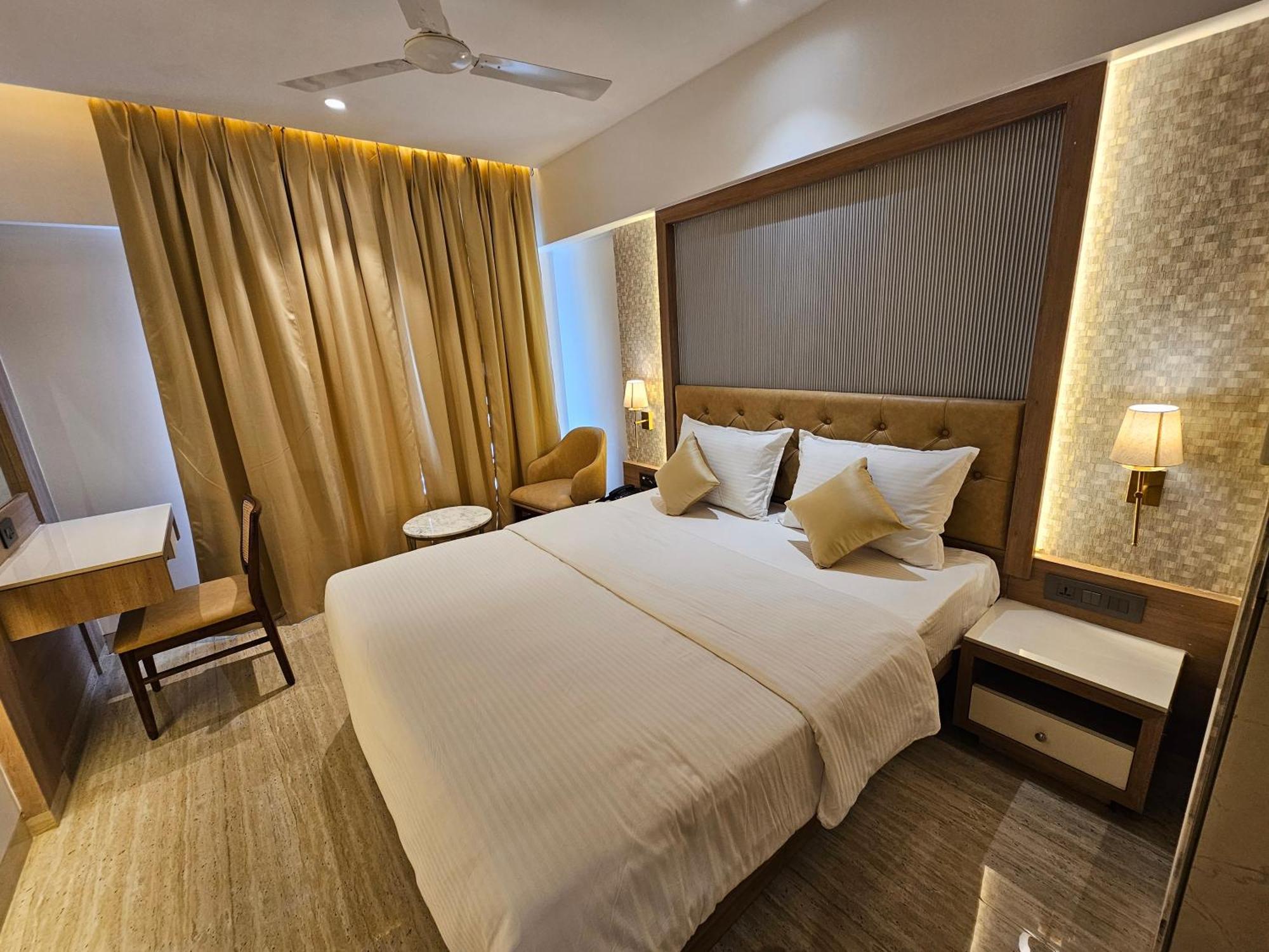 Hotel Golden Nest Thane Exterior foto