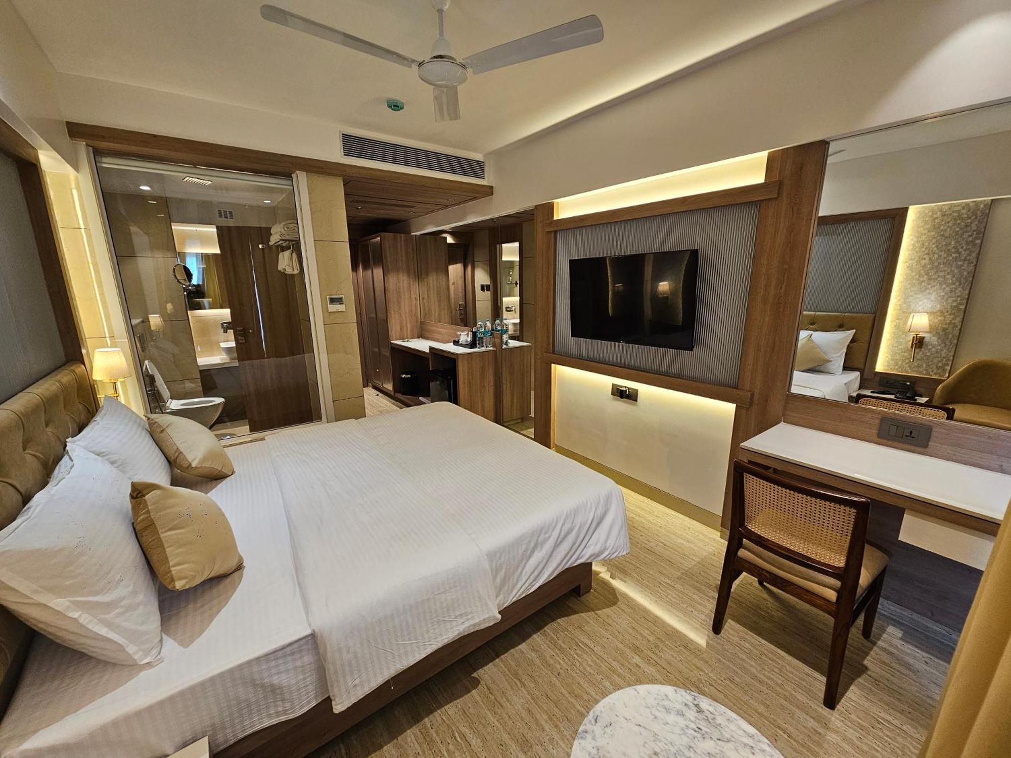 Hotel Golden Nest Thane Exterior foto